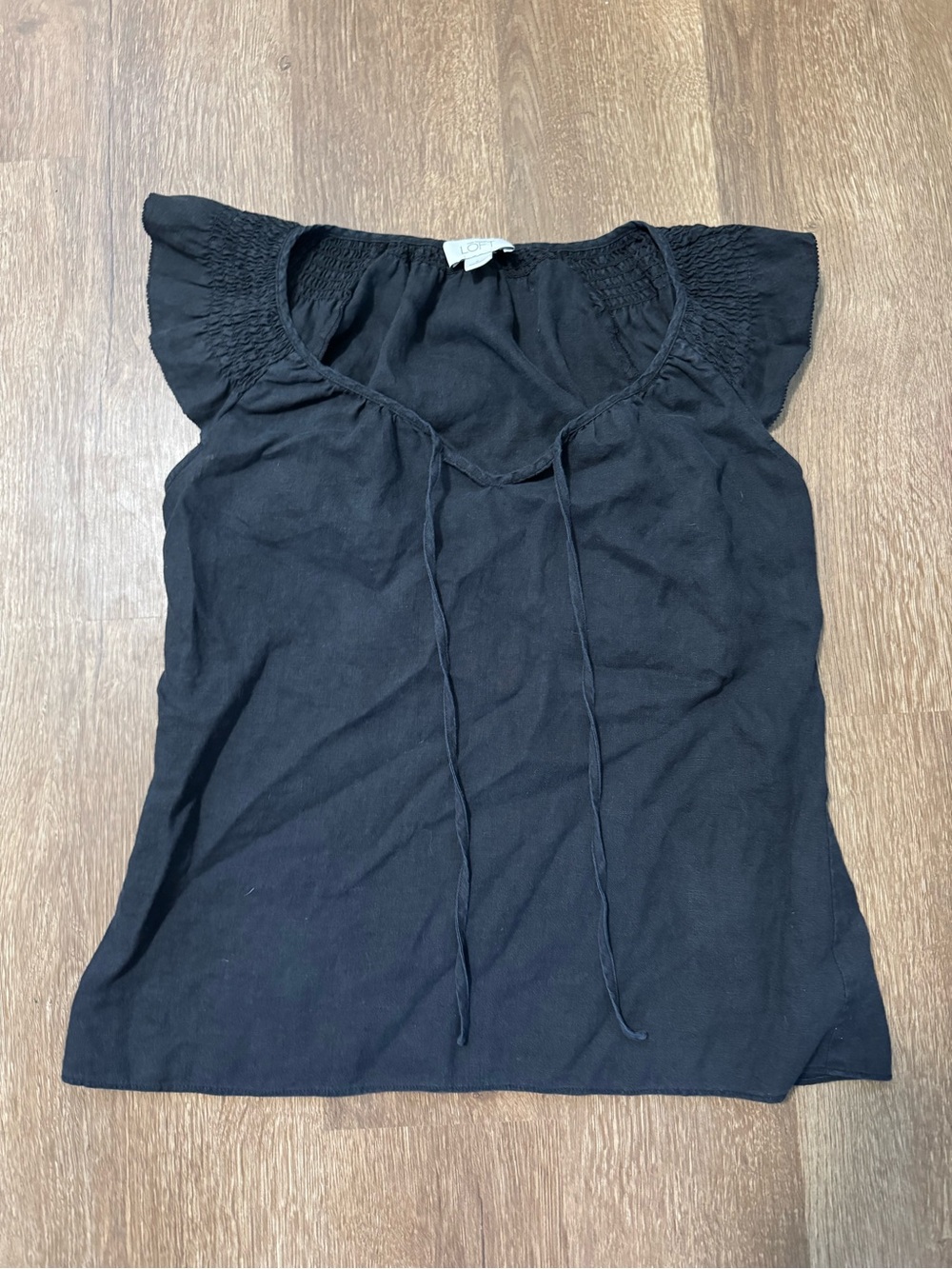 LOFT Black Ruffle Sleeve Women’s Dress Shirt Blouse with Ties Size 8